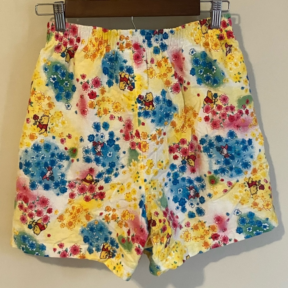 Vintage Disney Pooh Floral Cotton Shorts